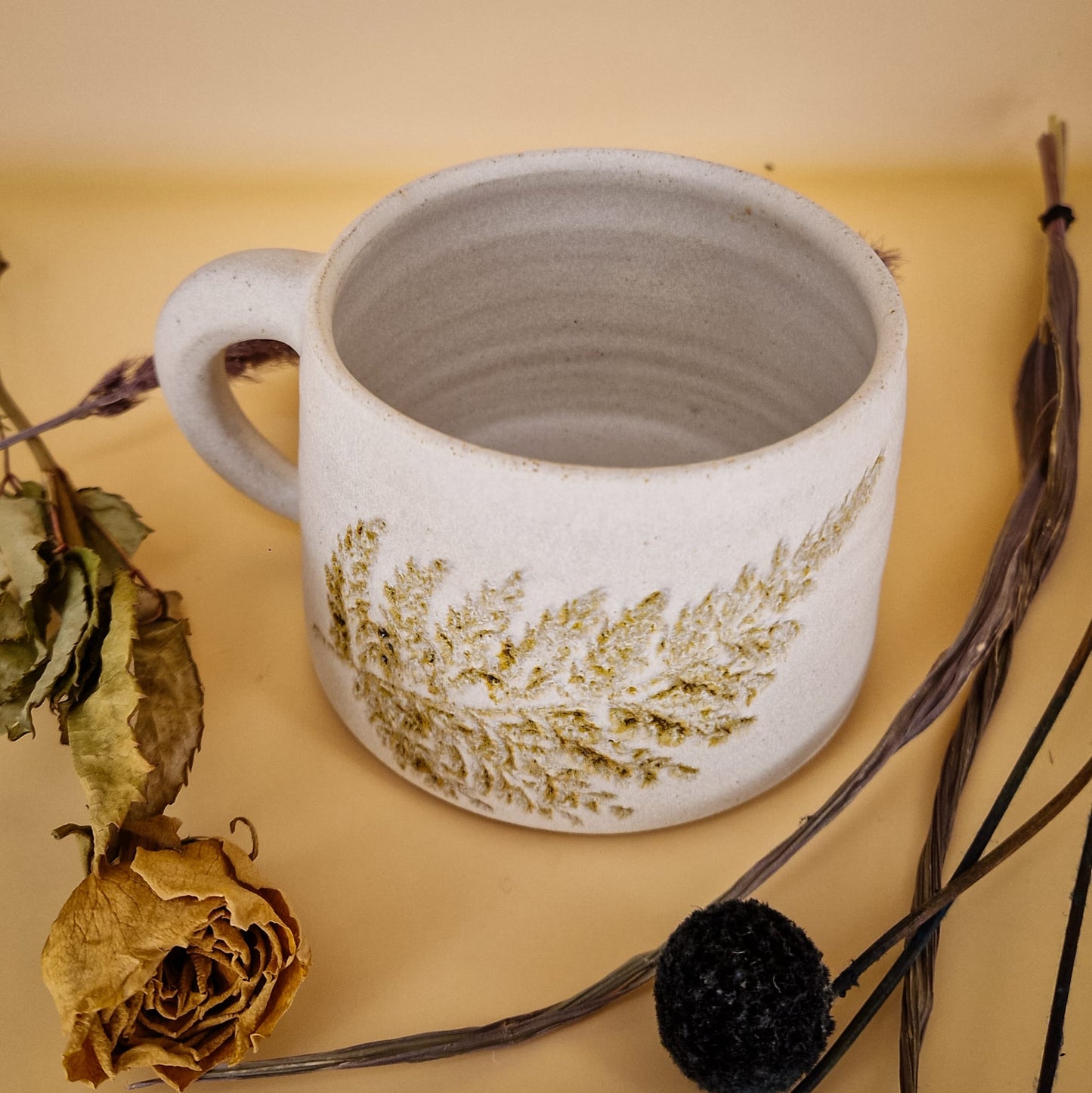 Hand carved Fern Mug by María Poyato