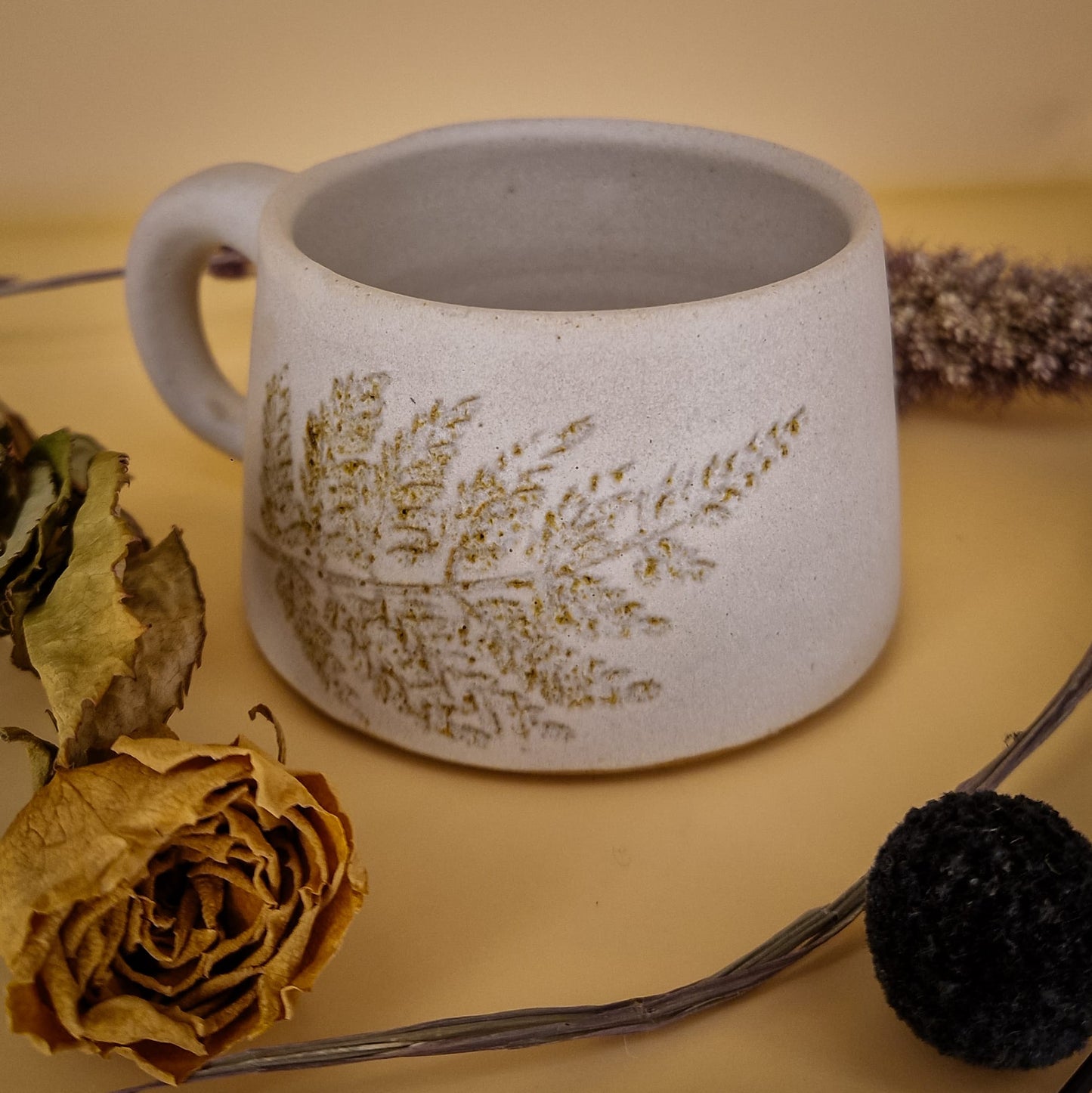 Hand carved Fern Mug by María Poyato